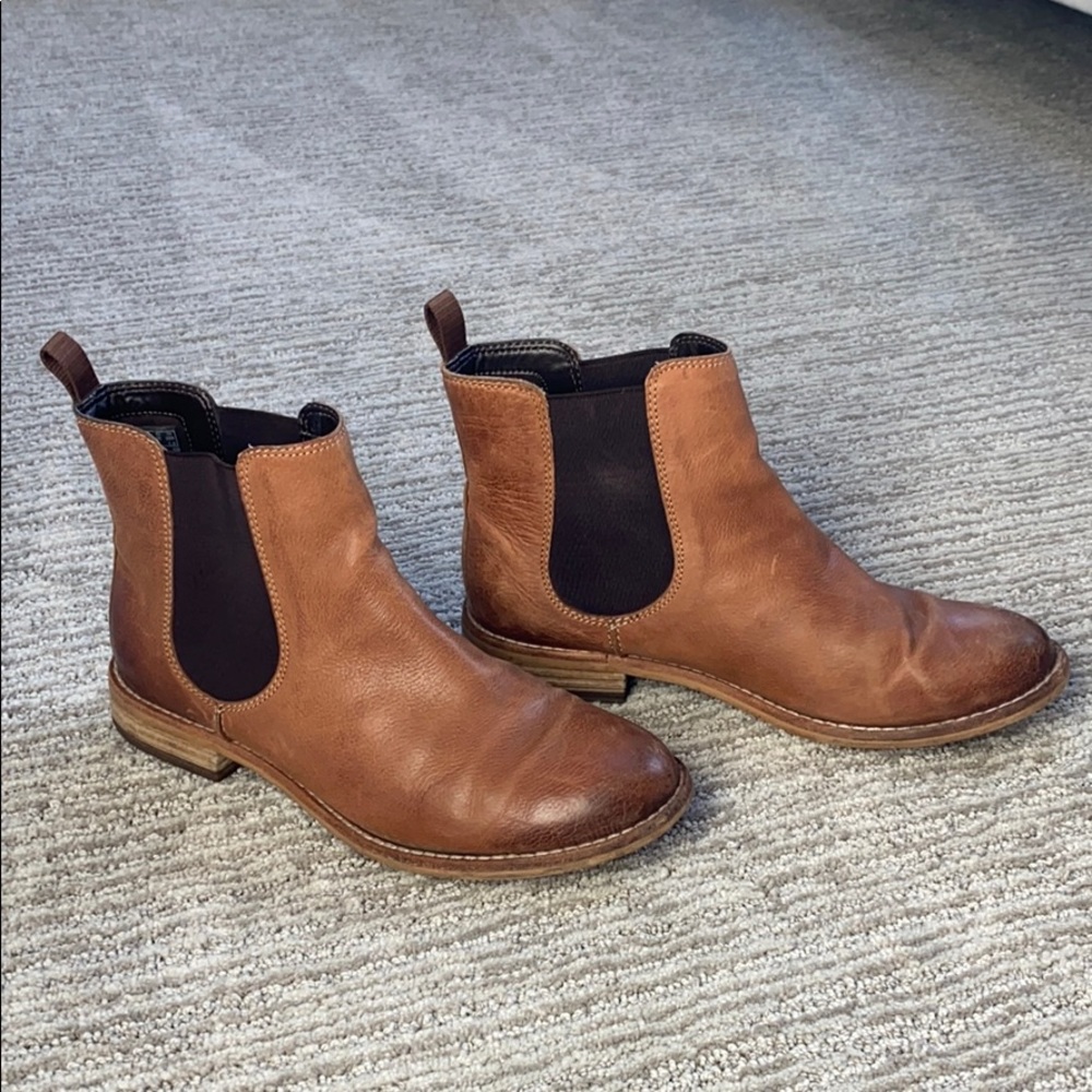 Clarks brown leather ankle boots